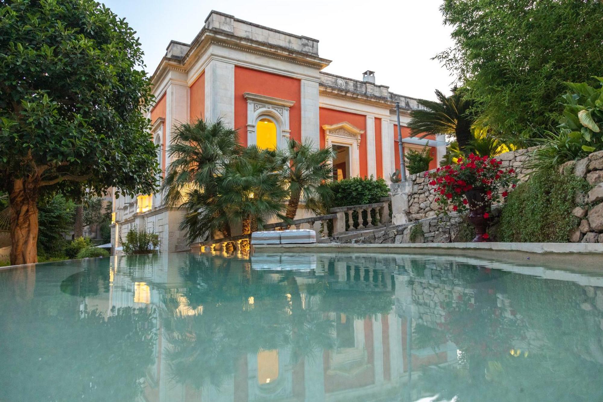 Dimora Storica Muratore Lecce Bagian luar foto